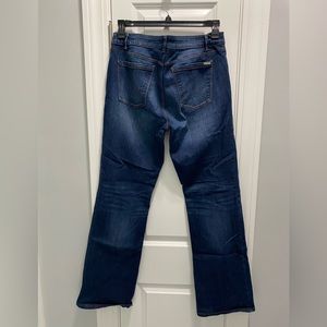 WHITE HOUSE BLACK MARKET BOOT CUT JEAN